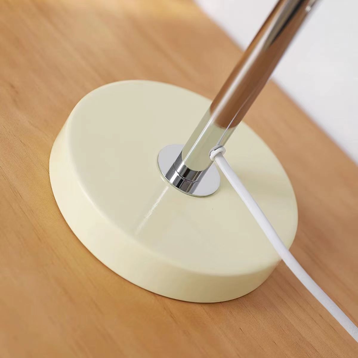 Bauhaus Industrial UFO Metal Table Lamp