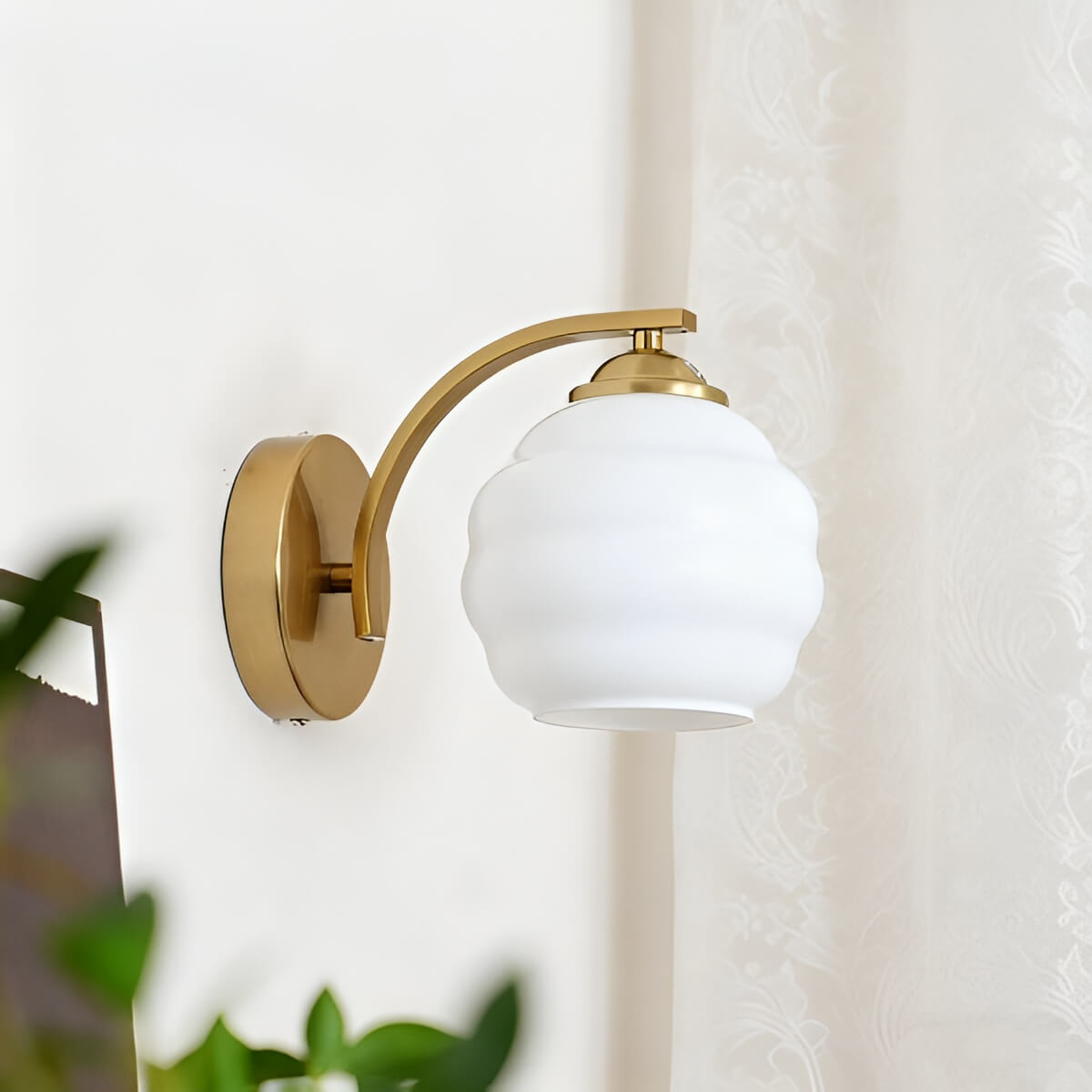 Cloud Style Globe Bauhaus Wall Light