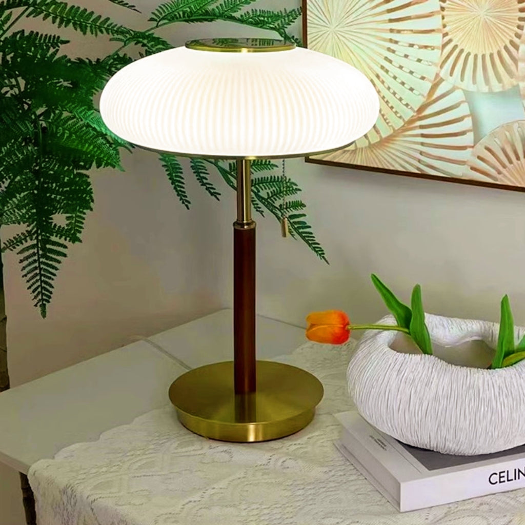 French Style Matsutake Glass Table Lamp