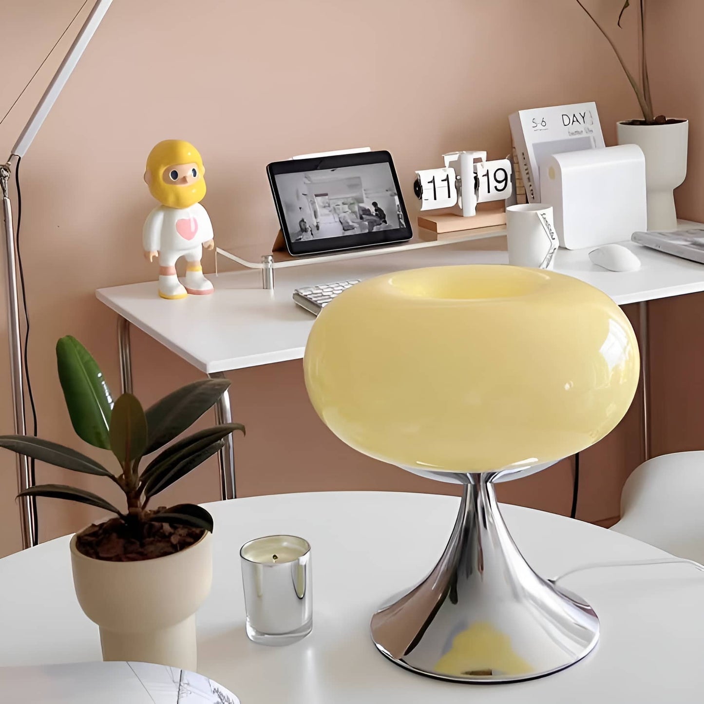 Italian Creative Bauhaus Donut Glass Table Lamp