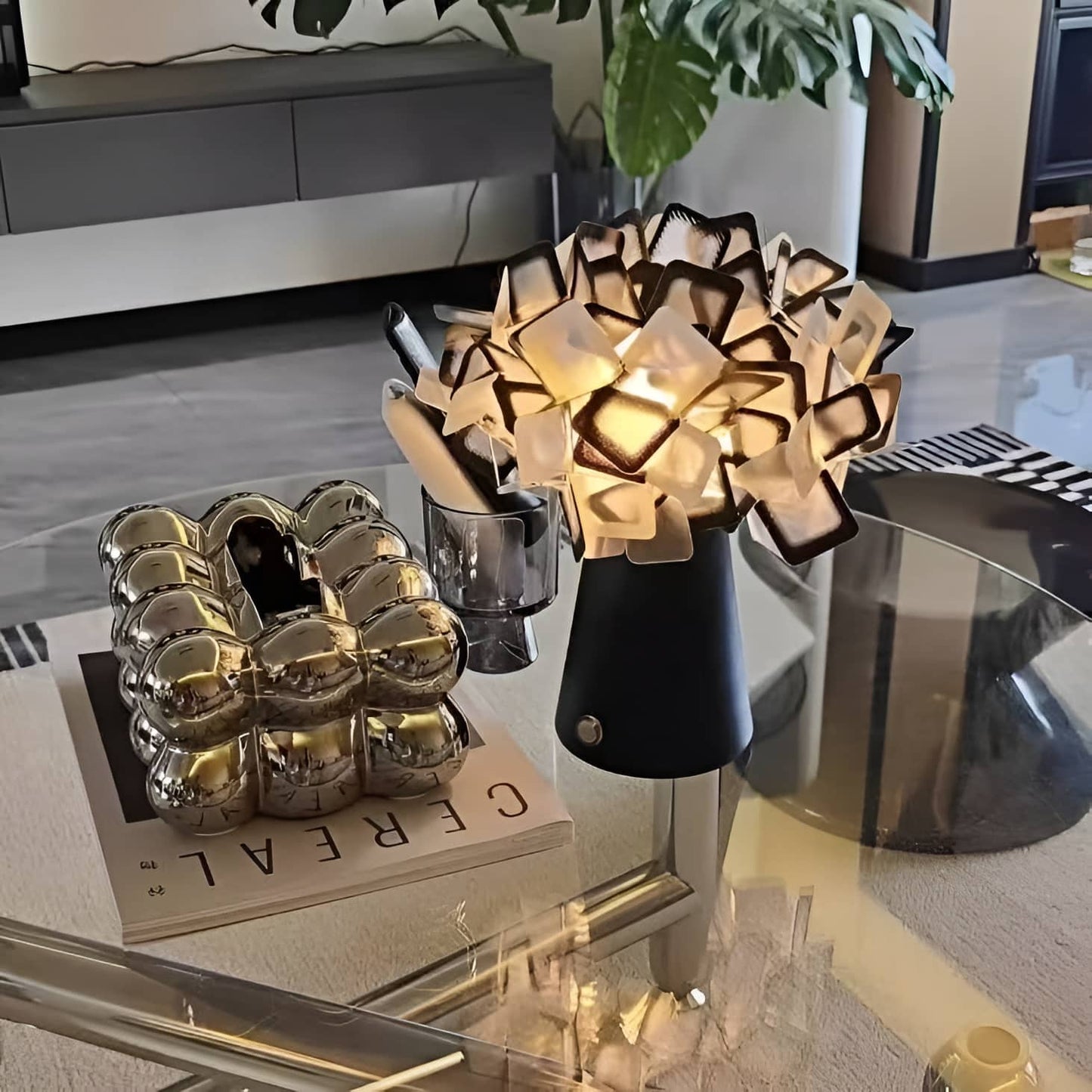 Modern Flower Art Deco Rechargeable Table Lamp