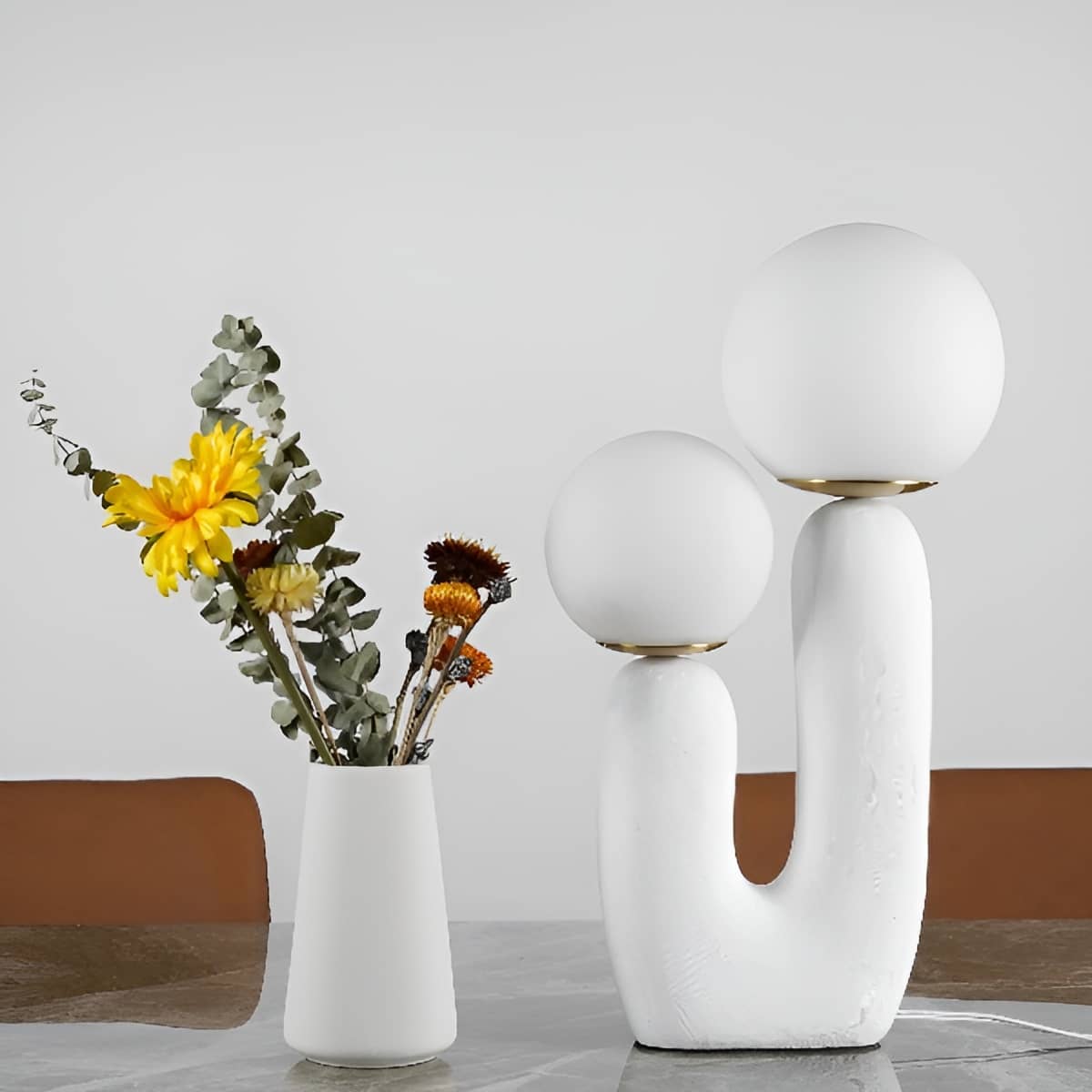 Modern Oo Rough Resin Table Lamp