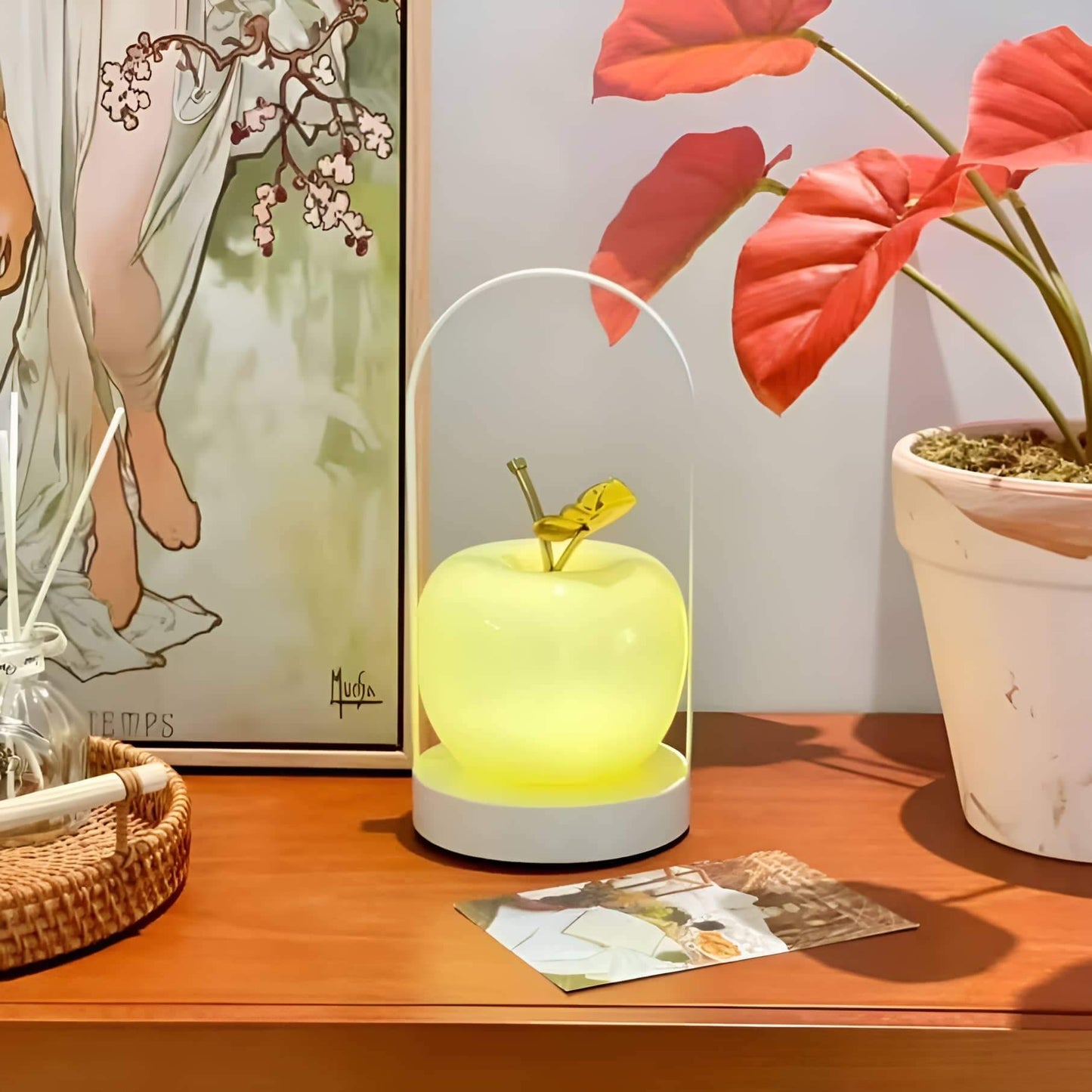 Modern Portable Glass Apple Table Lamp