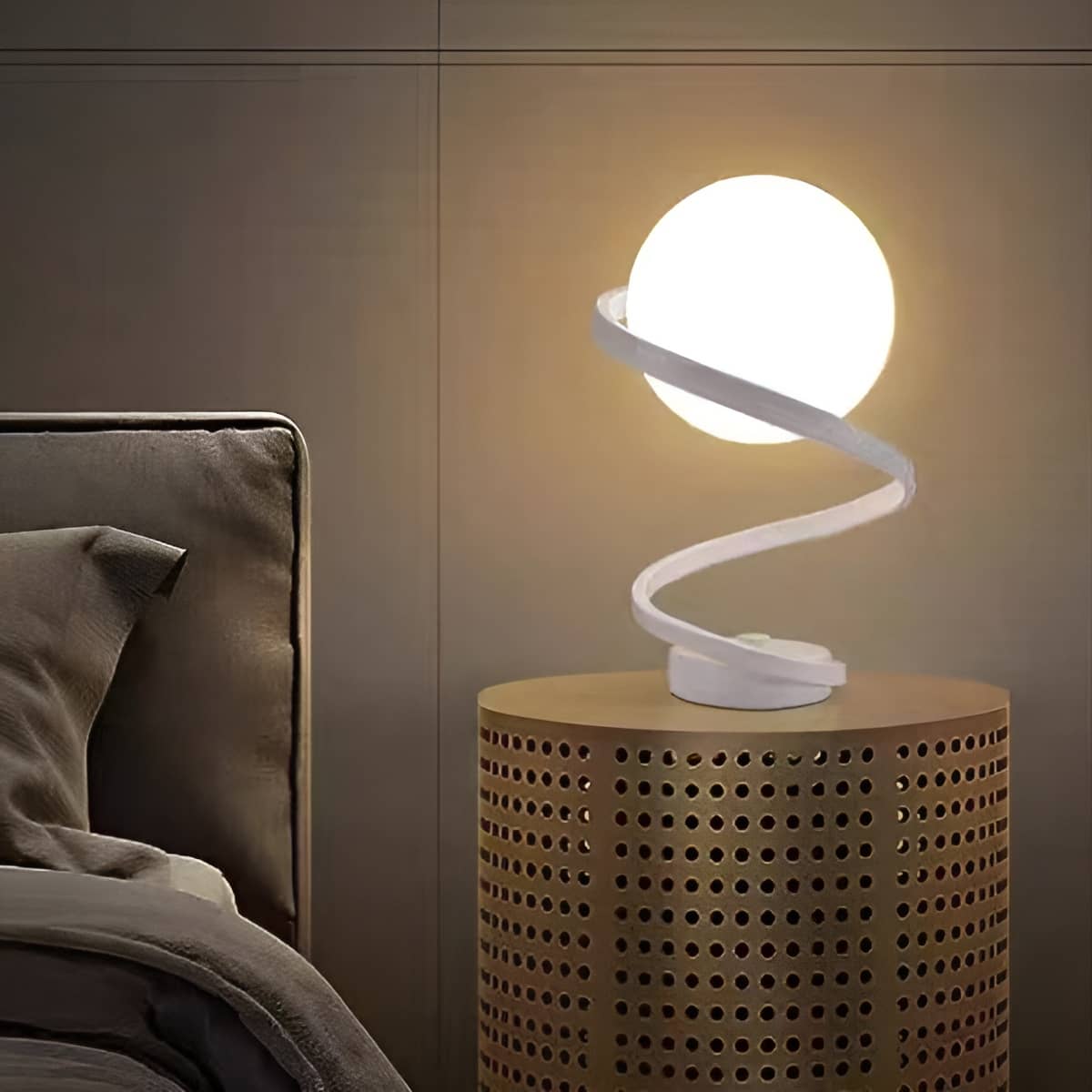 Modern Spiral Glass Ball Table Lamp