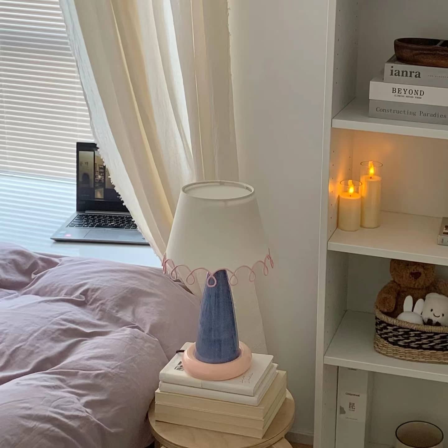 Nordic Dreamy Cream Cloth Table Lamp