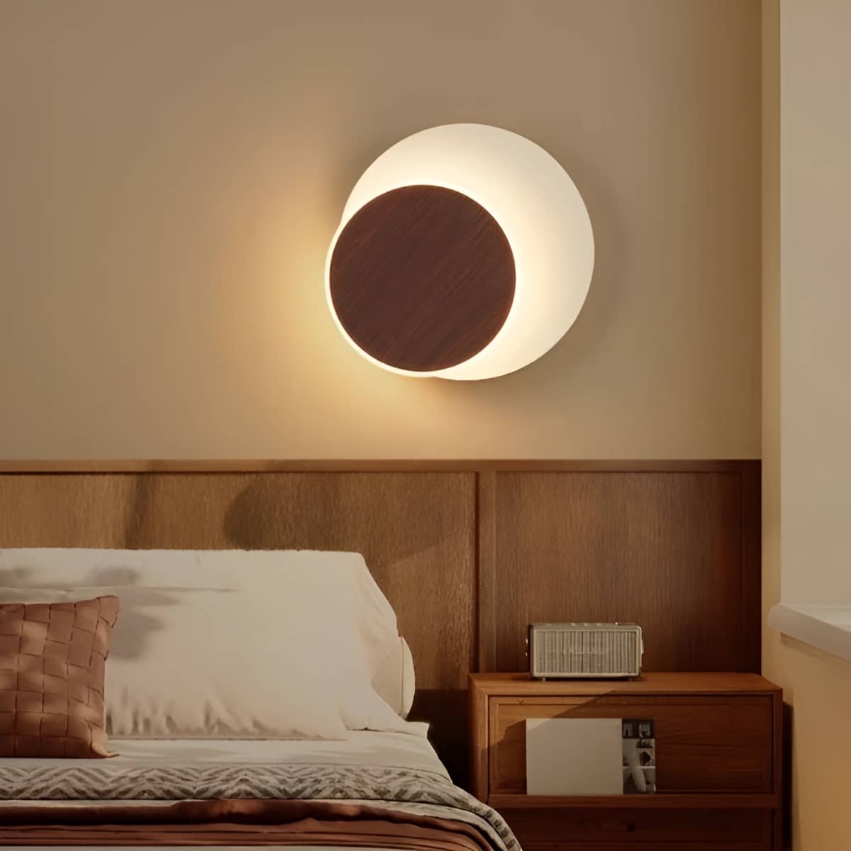 Nordic Geometric Rotatable Minimalist Wall Sconce