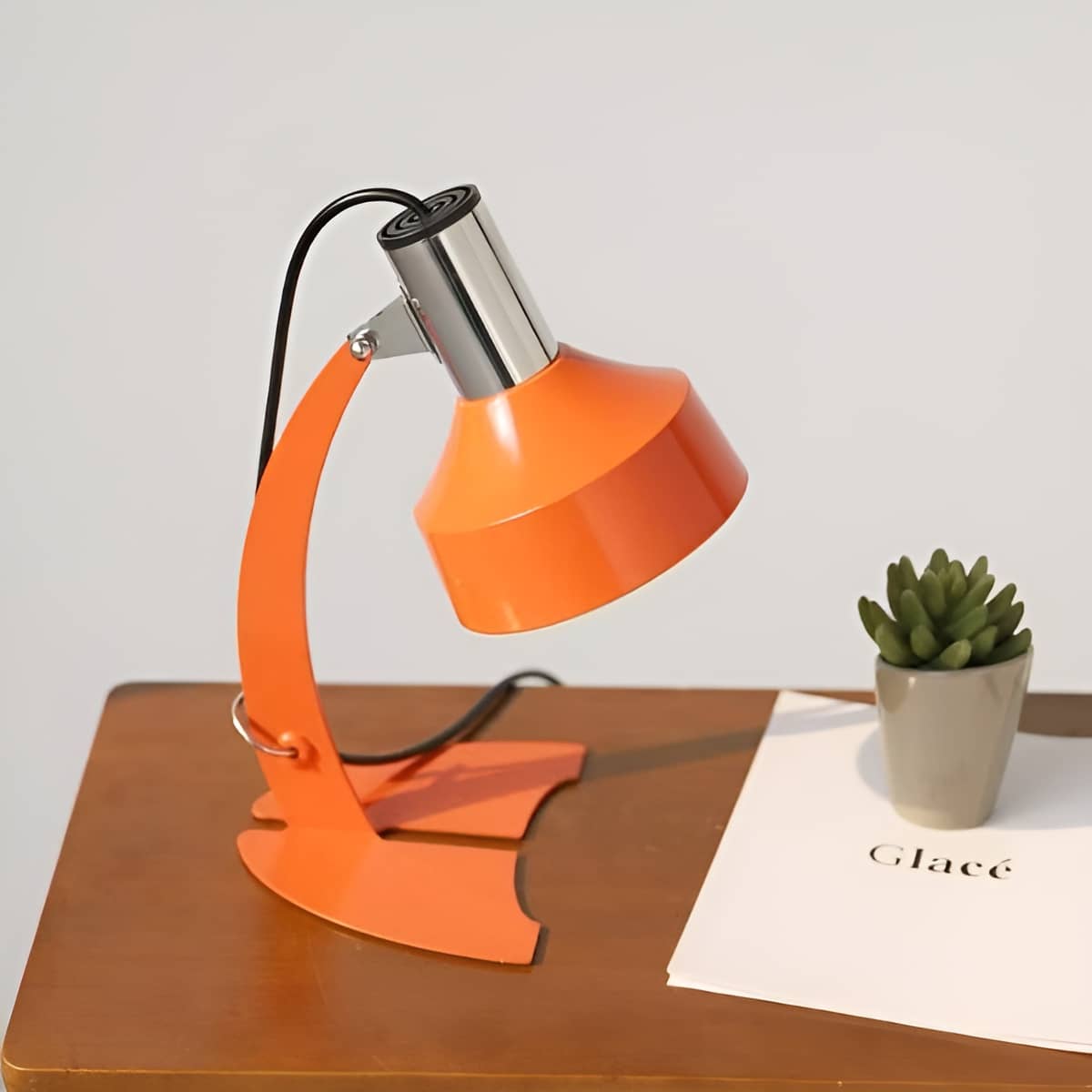 Nordic Fishtail Arch Table Lamp