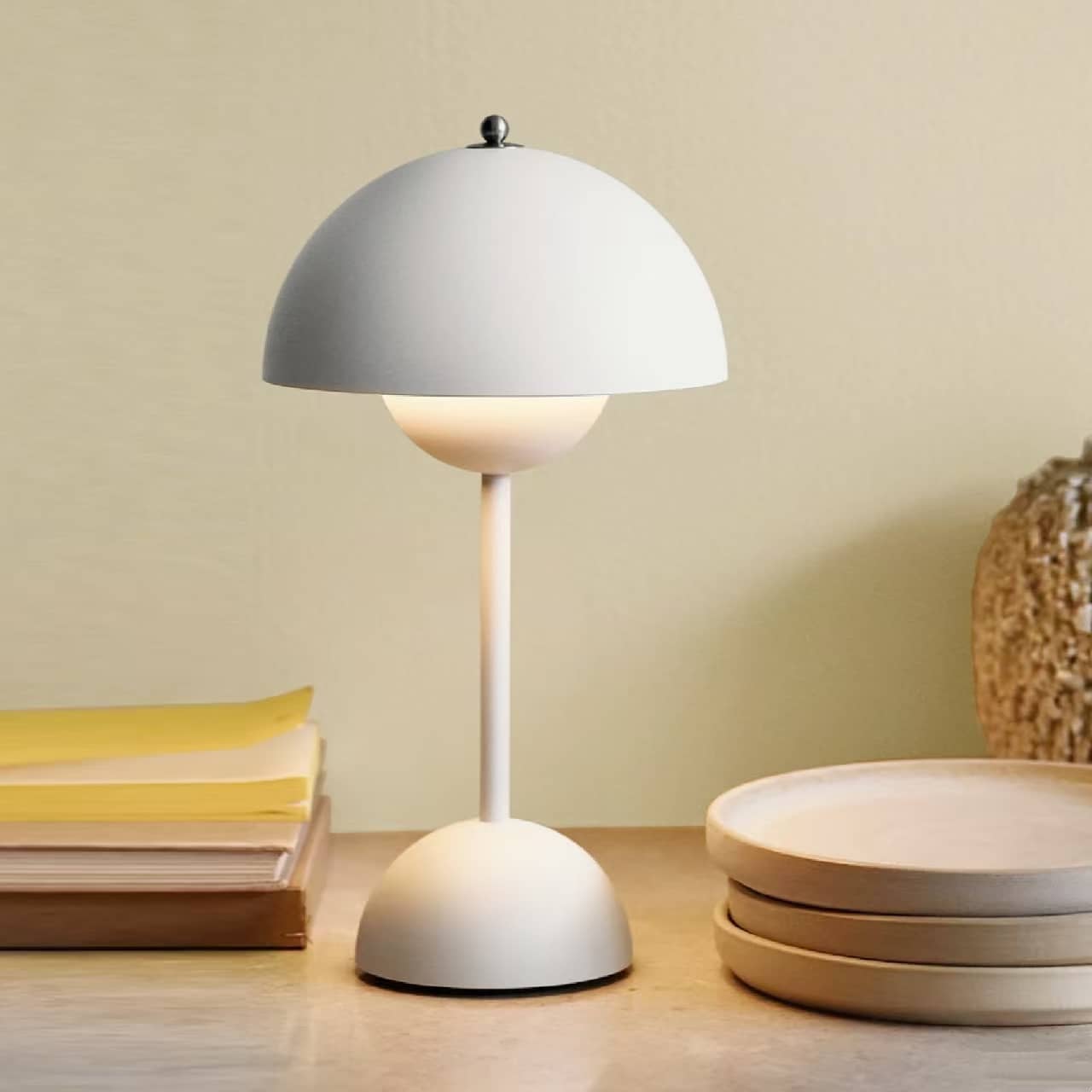Scandinavian Flowerpot VP9 Rechargeable Table Lamp