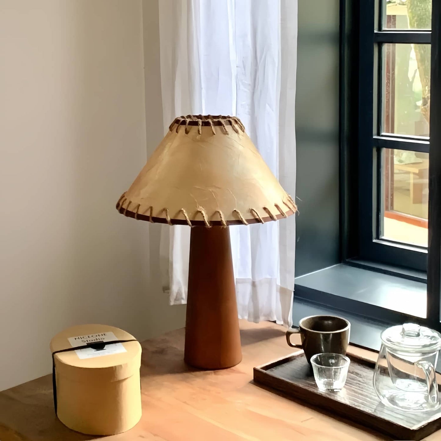 Retro Decorative Walnut Wooden Table Lamp