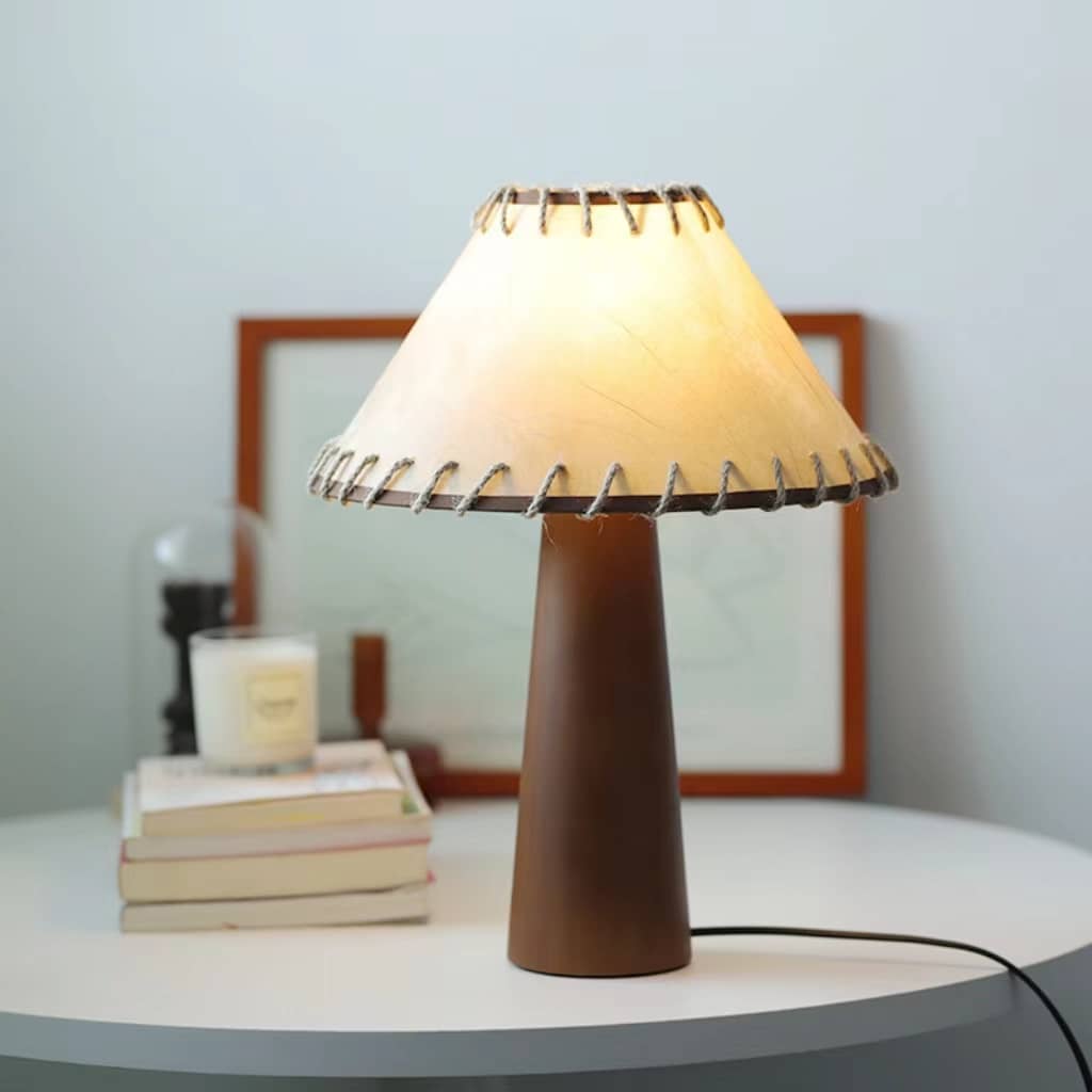 Retro Decorative Walnut Wooden Table Lamp