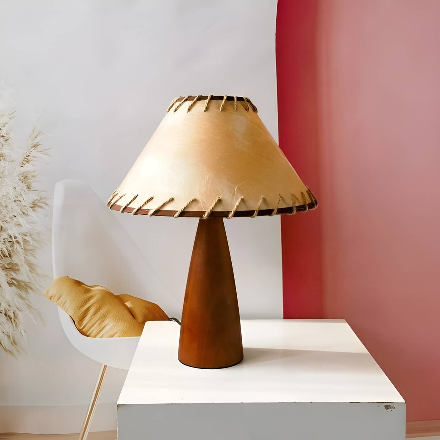 Retro Decorative Walnut Wooden Table Lamp