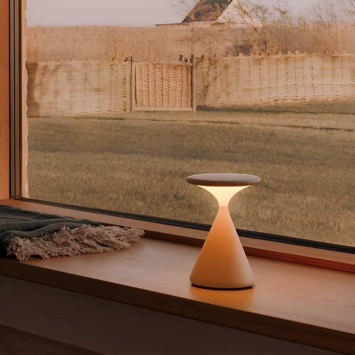 Salt & Pepper Dimmable Rechargeable Table Lamp