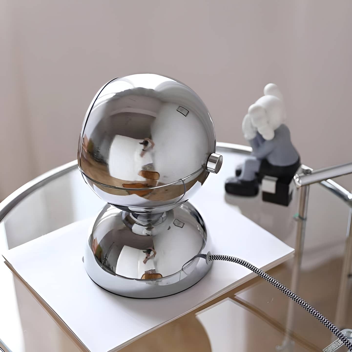Space Age Eyeball Silver Metal Table Lamp
