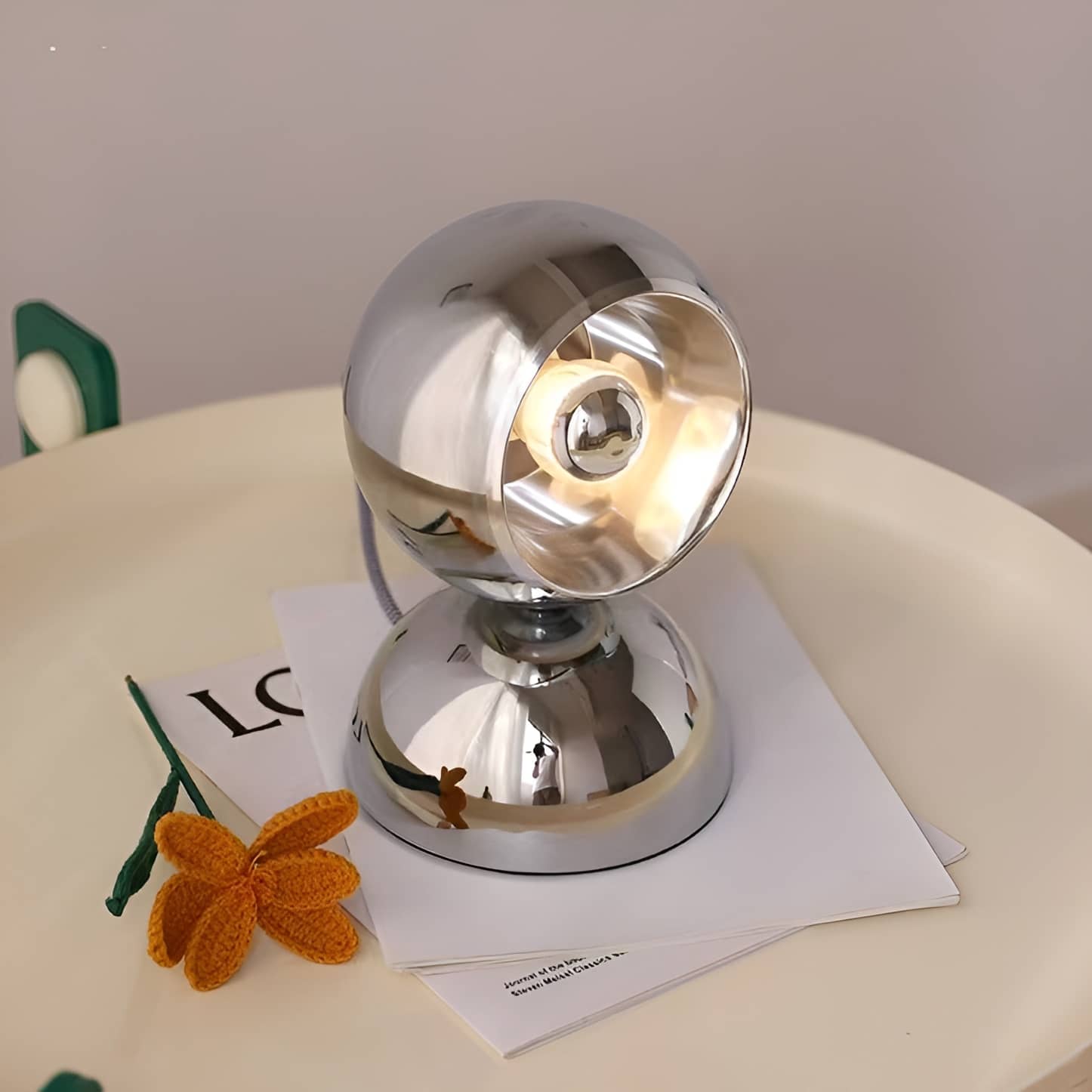 Space Age Eyeball Silver Metal Table Lamp