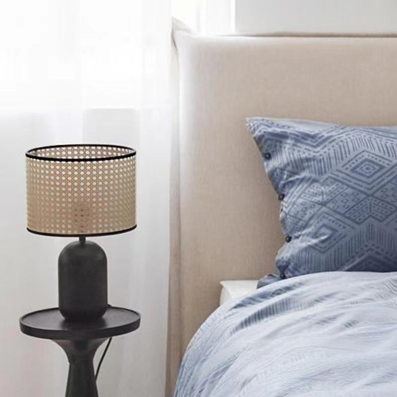 Vintage Style Rattan Black Table Lamp