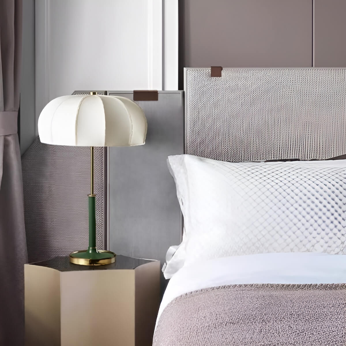 Classic Retro White Cloth Large Bedside Table Lamp