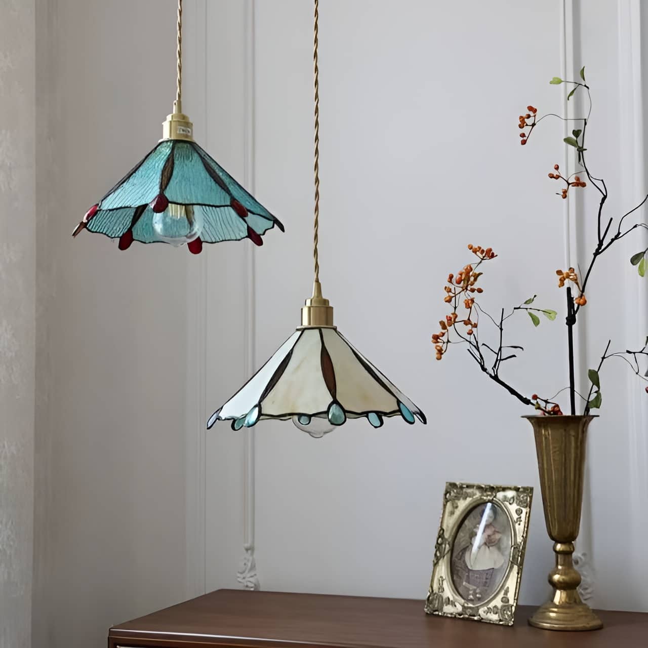 Colorful Teardrop Edge Tiffany Pendant Light