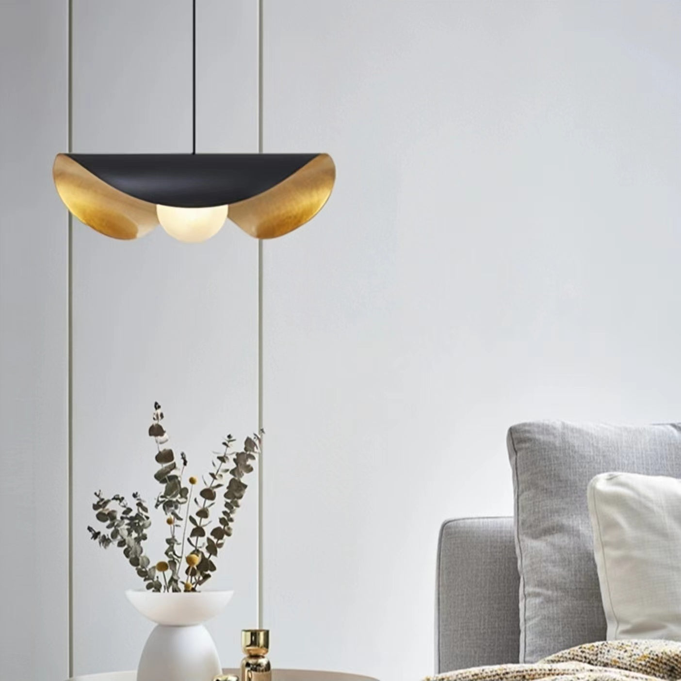 Creative Nordic Style Metal Living Room Pendant Light