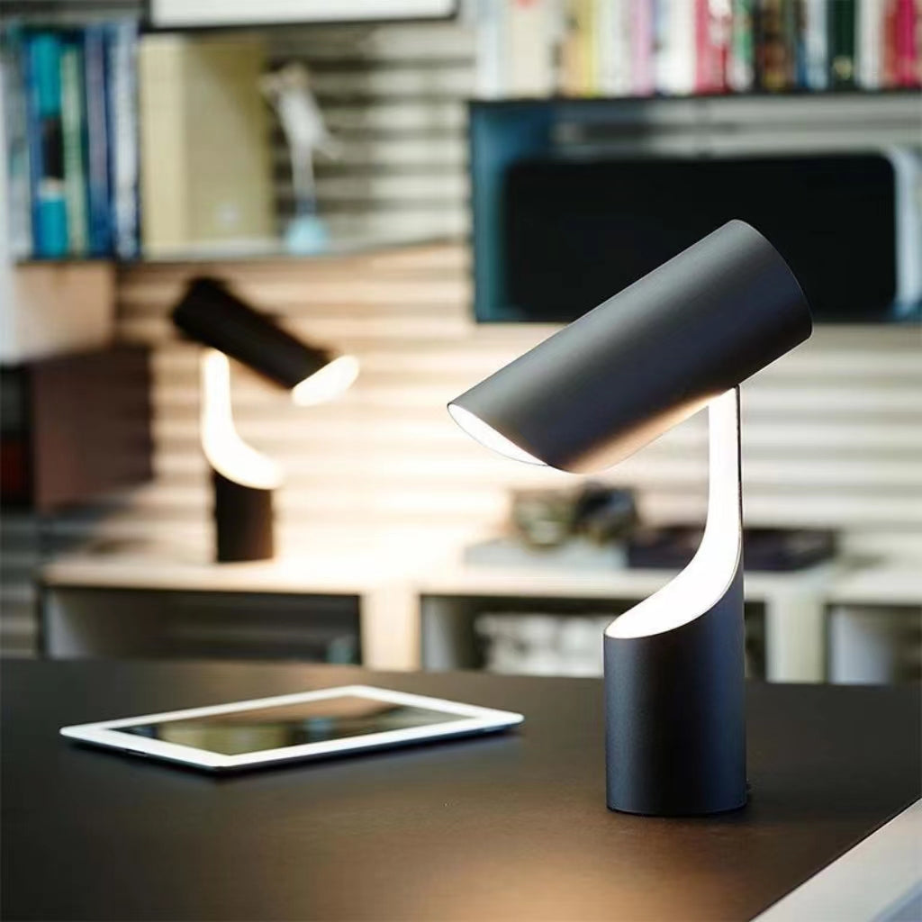 Creative Mutatio Cylinder Adjustable Head Table Lamp