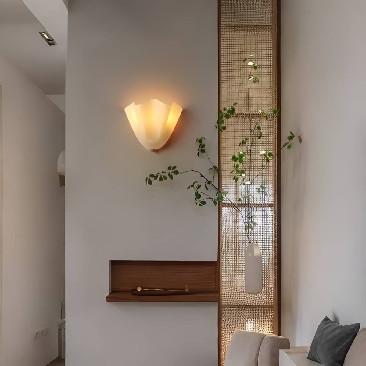 Curved Petal Retro Glass Wall Light for Hallway