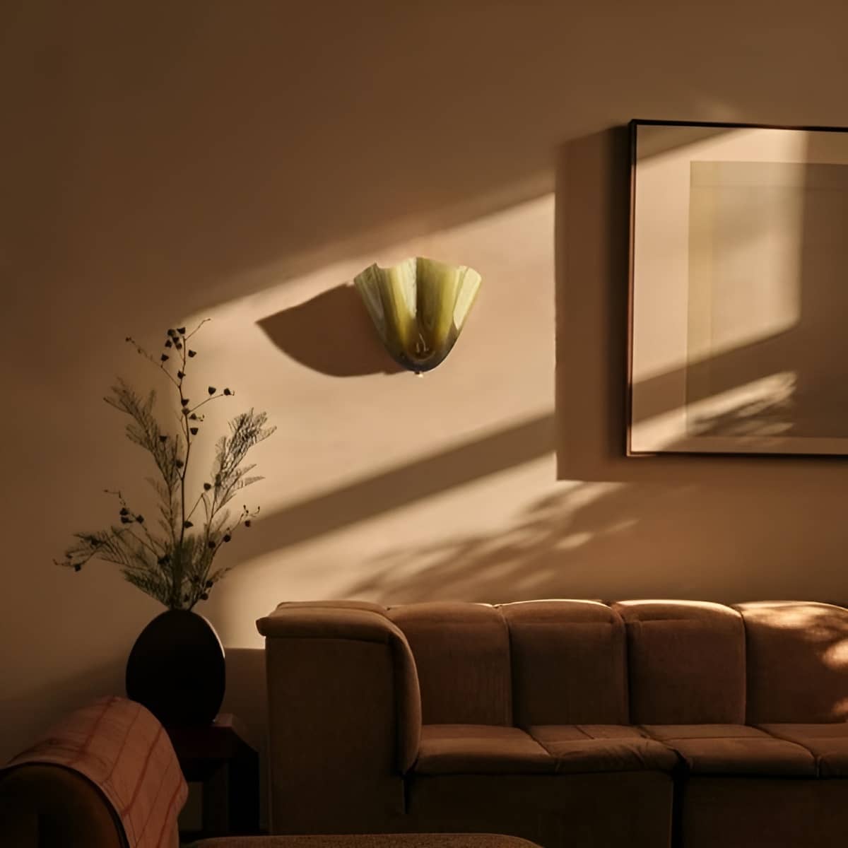 Curved Petal Retro Glass Wall Light for Hallway