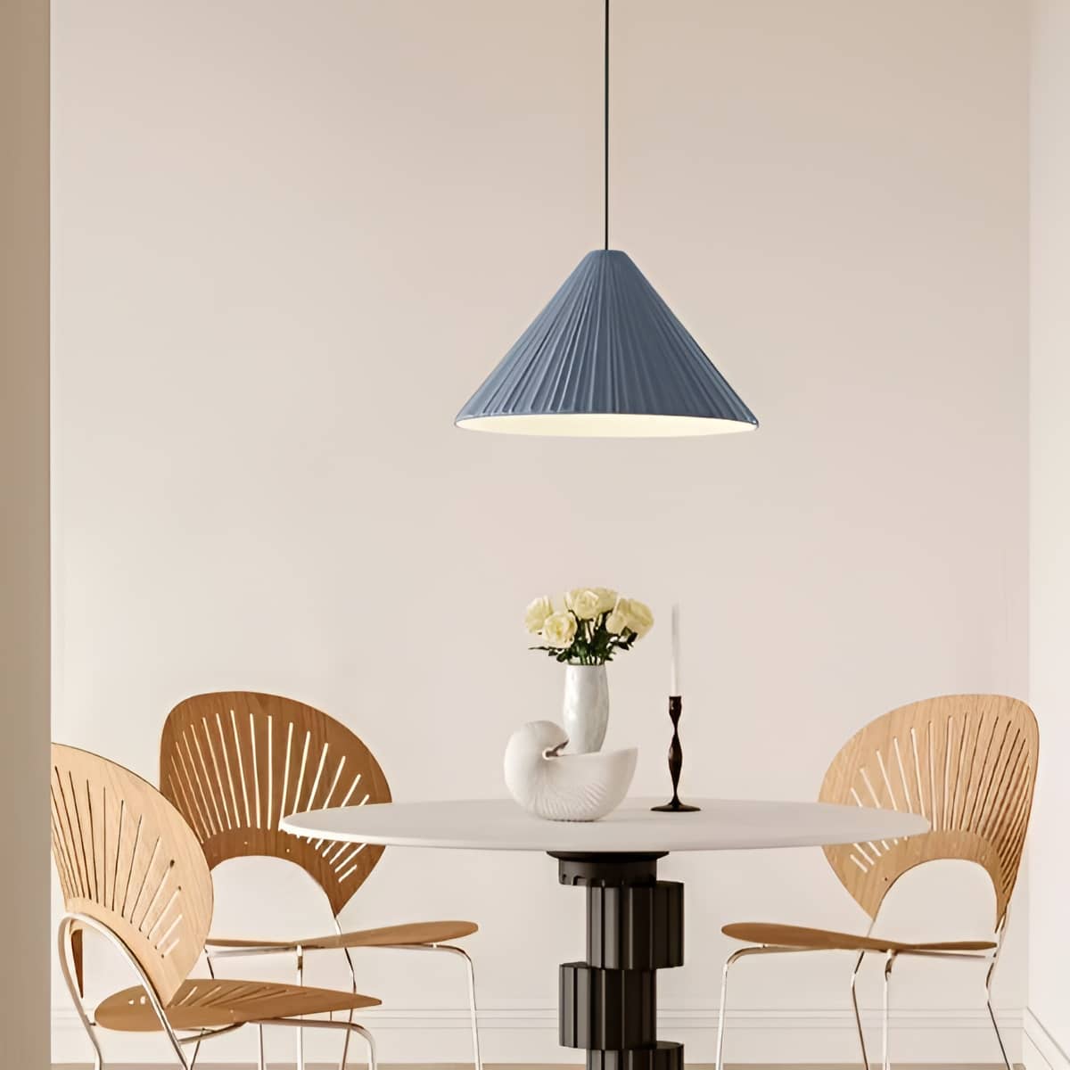 Decorative Resin Modern Dining Room Pendant Light with Cone Shade