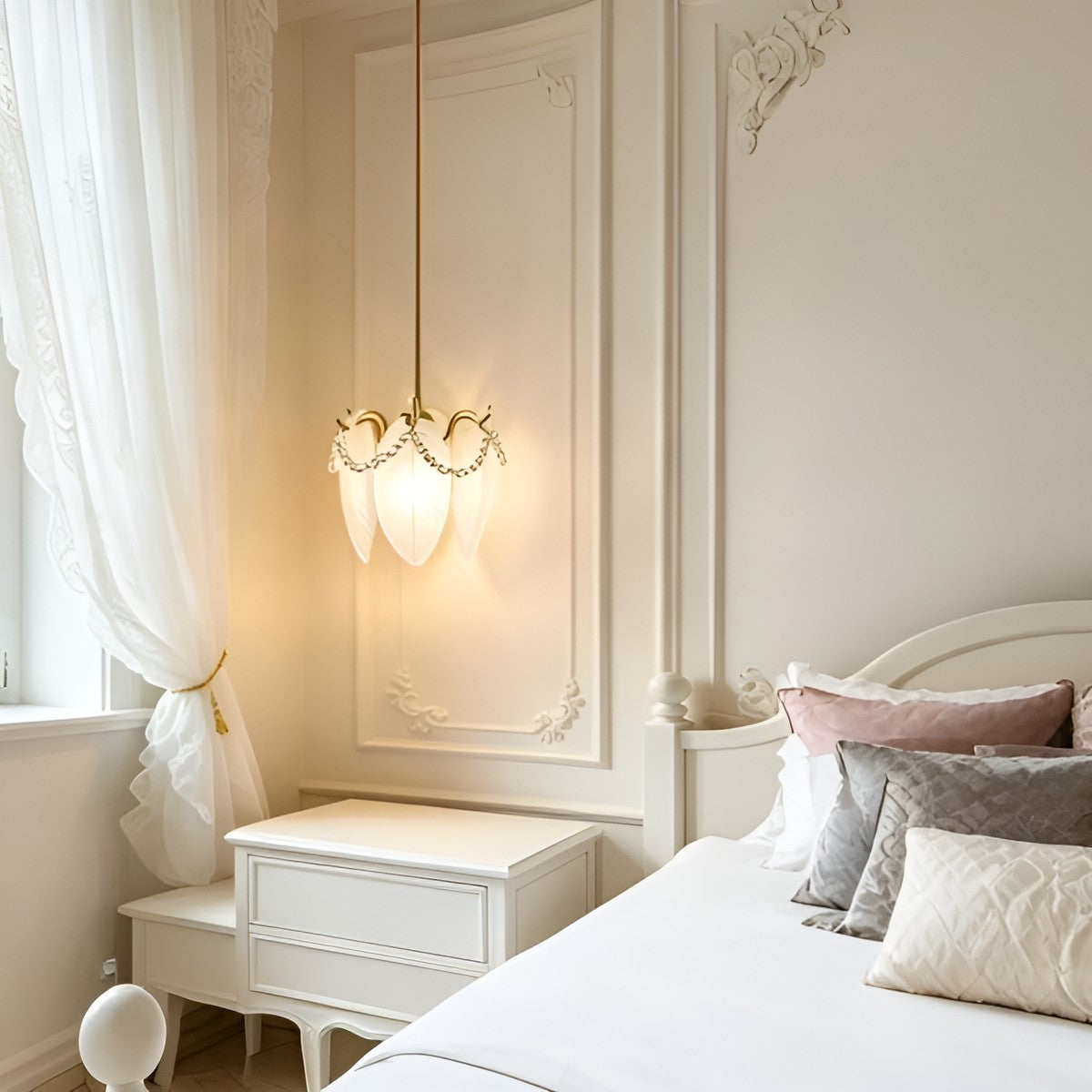 Elegant Feather Glass Hanging Lamp with Bead Decoration