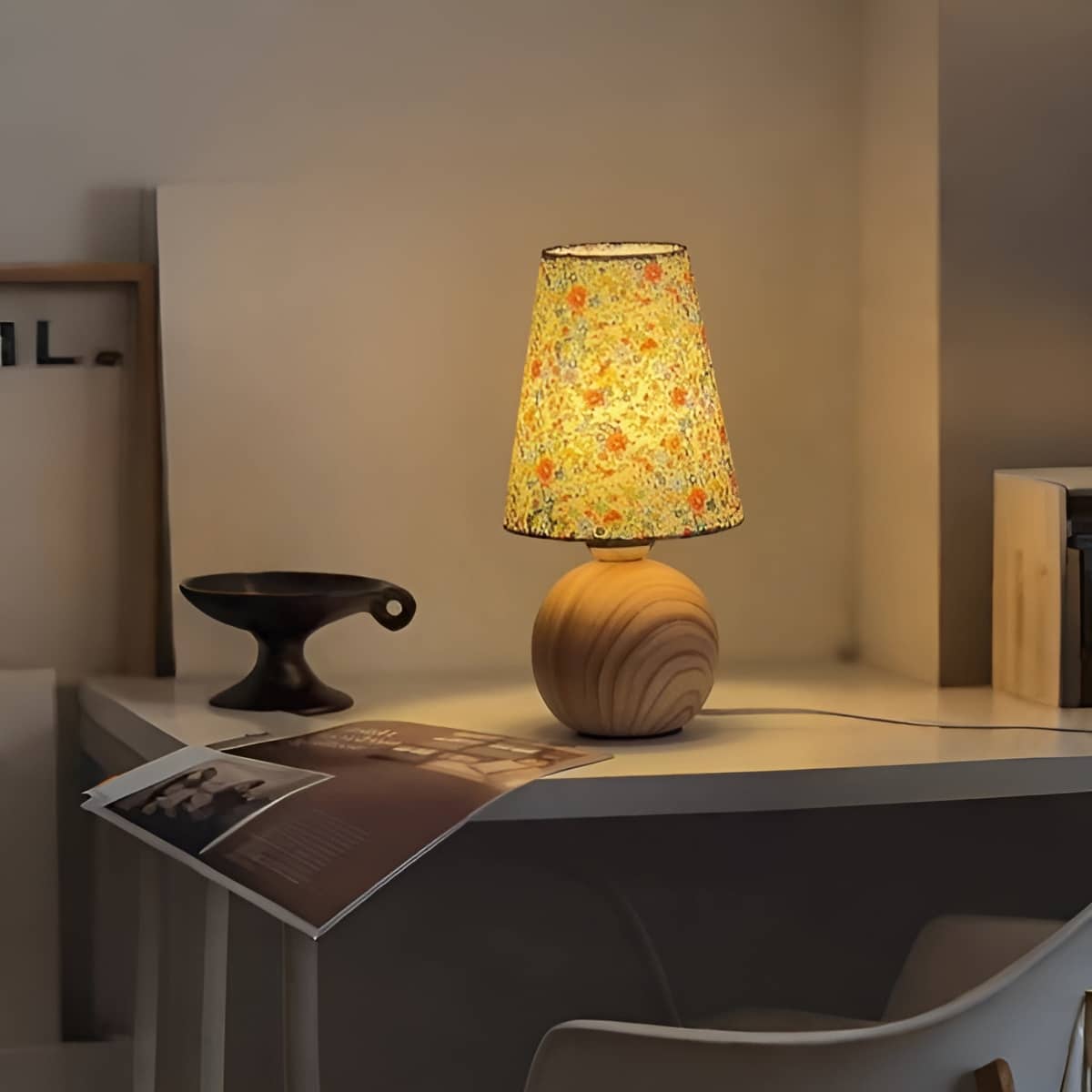 Floral Fabric Small Vintage Table Lamp With Ceramic Base