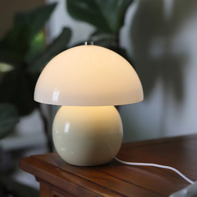 French Style Cream Ceramic Table Lamp