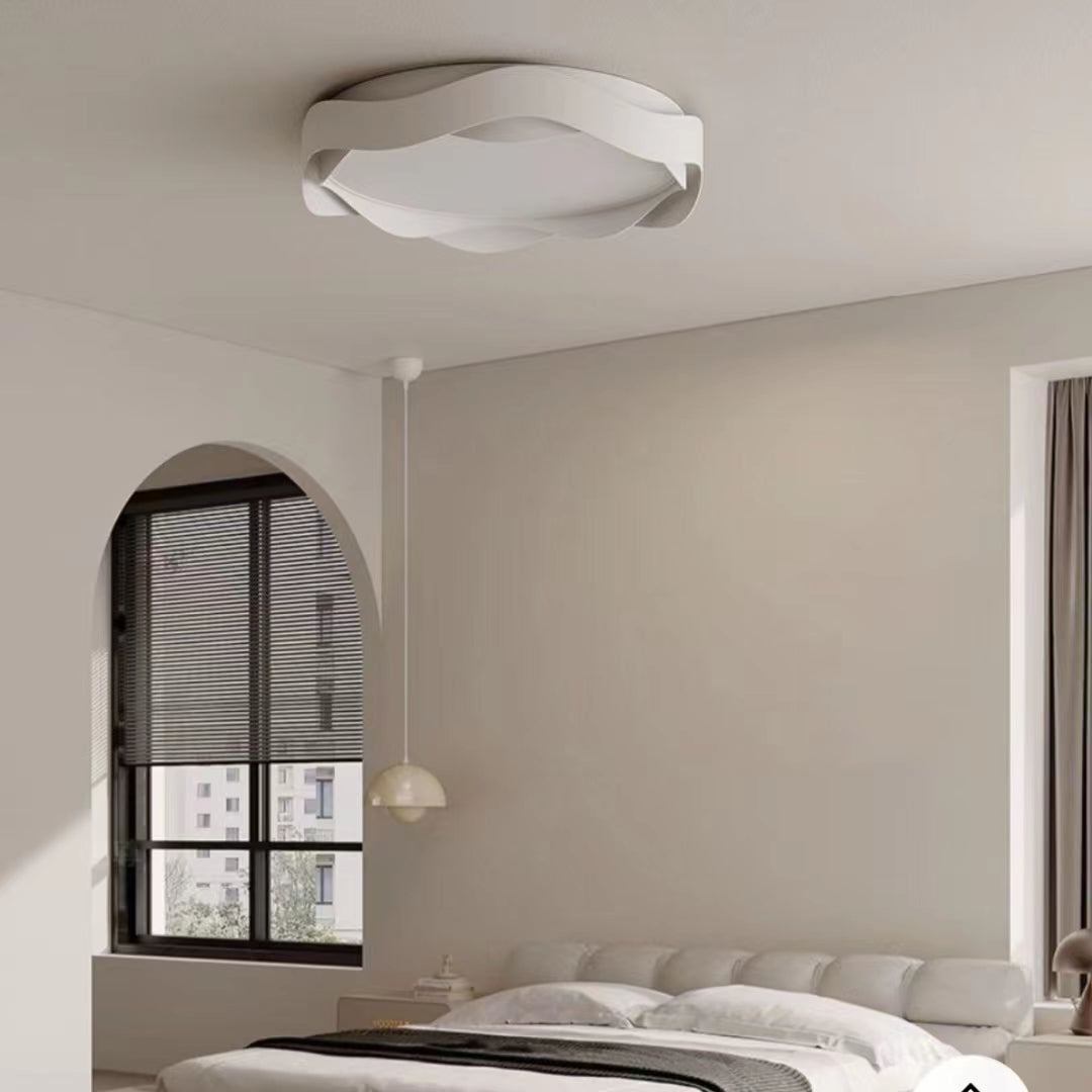 Macaron Style Wavy Edge Flush Mount Ceiling Lamp