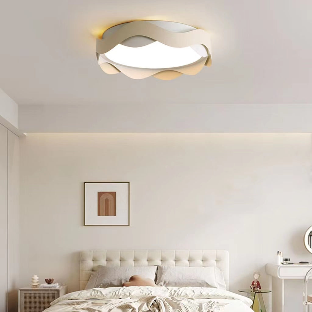 Macaron Style Wavy Edge Flush Mount Ceiling Lamp