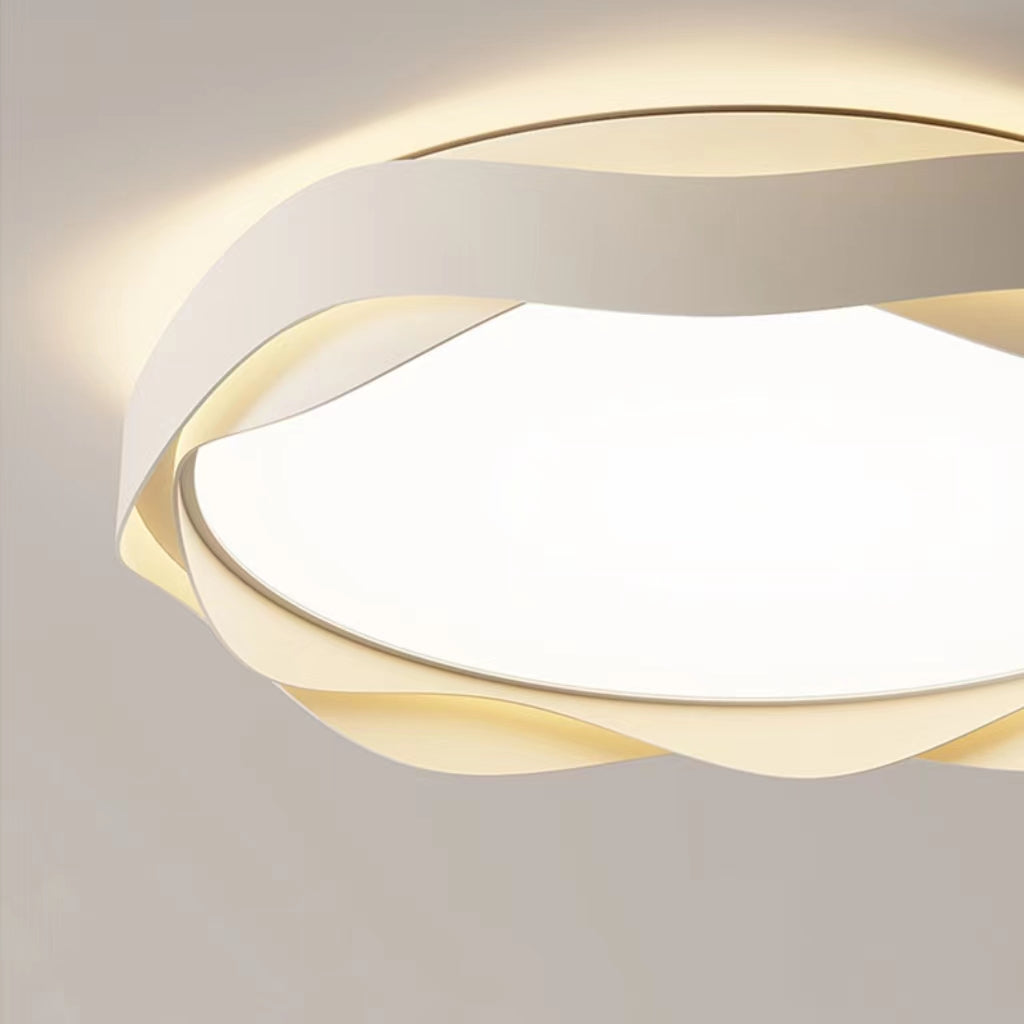 Macaron Style Wavy Edge Flush Mount Ceiling Lamp