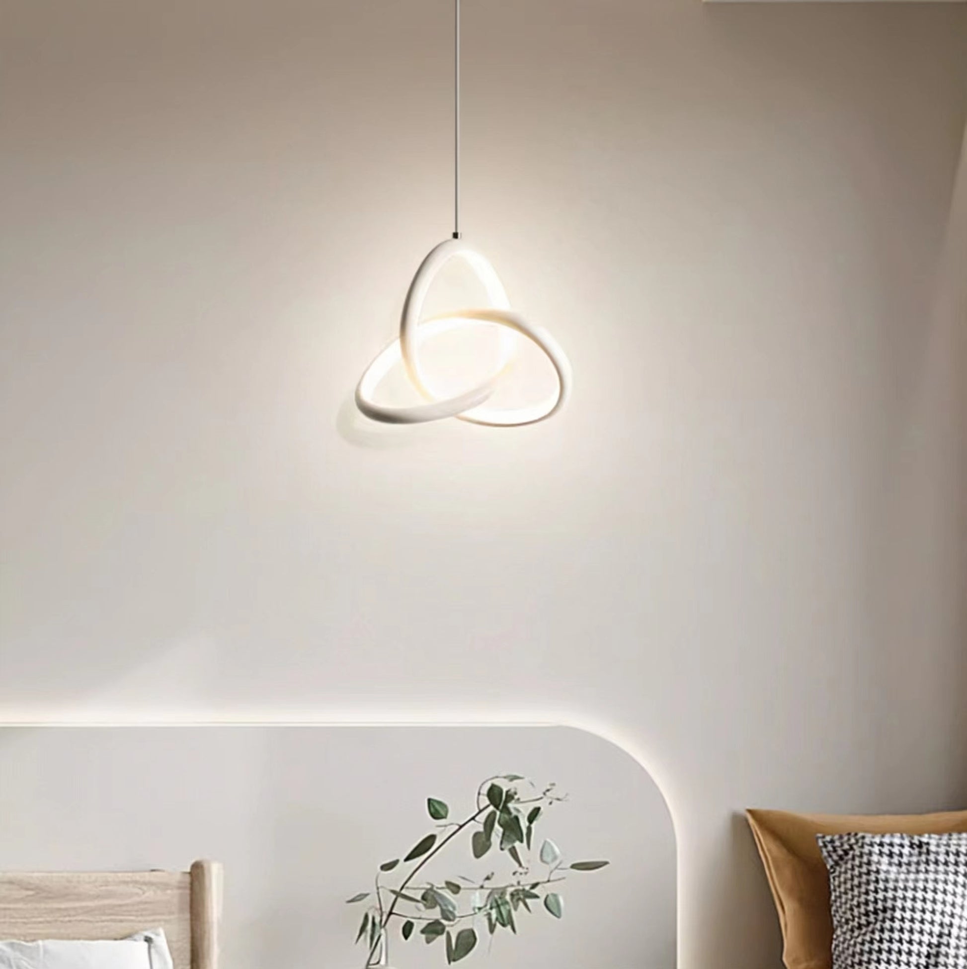 Modern Creative Ring Metal Pendant Lamp