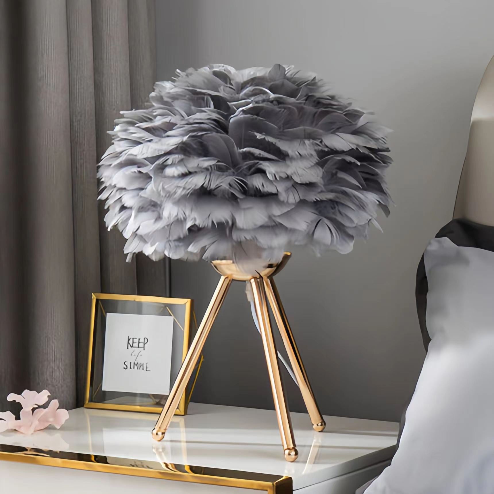 Modern Feather Art Deco Table Lamp