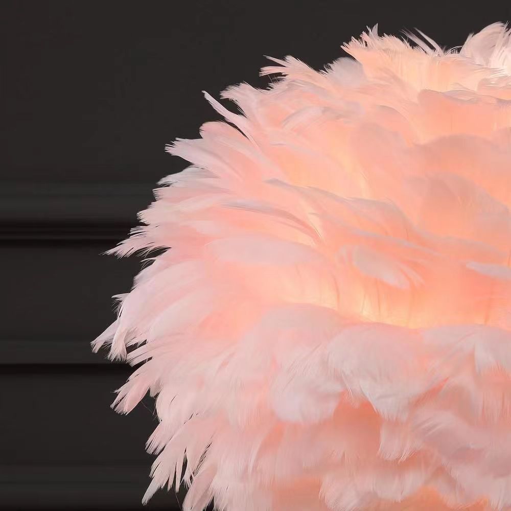 Modern Feather Art Deco Table Lamp