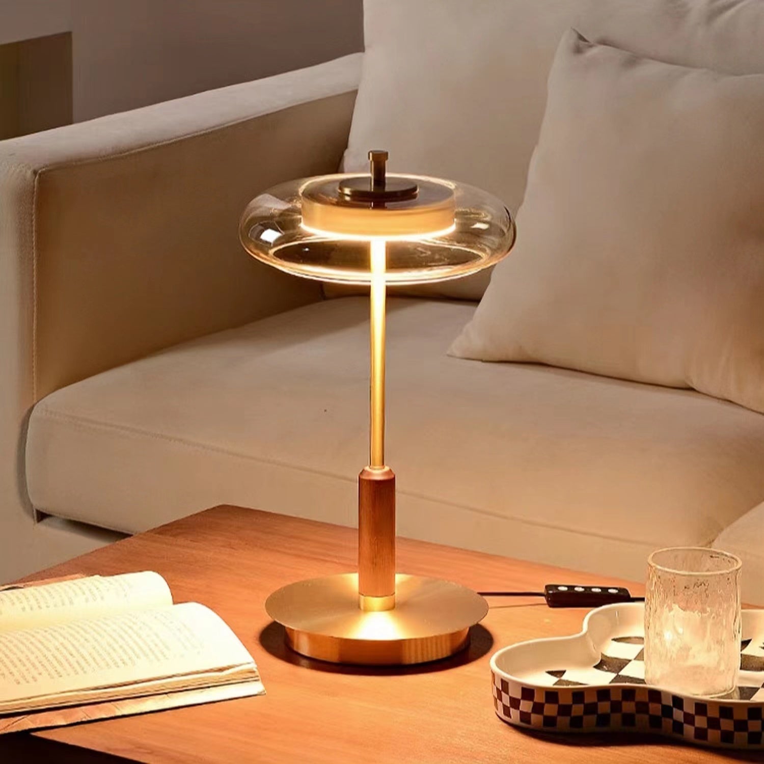 Nordic Modern Luxury Brass Table Lamp