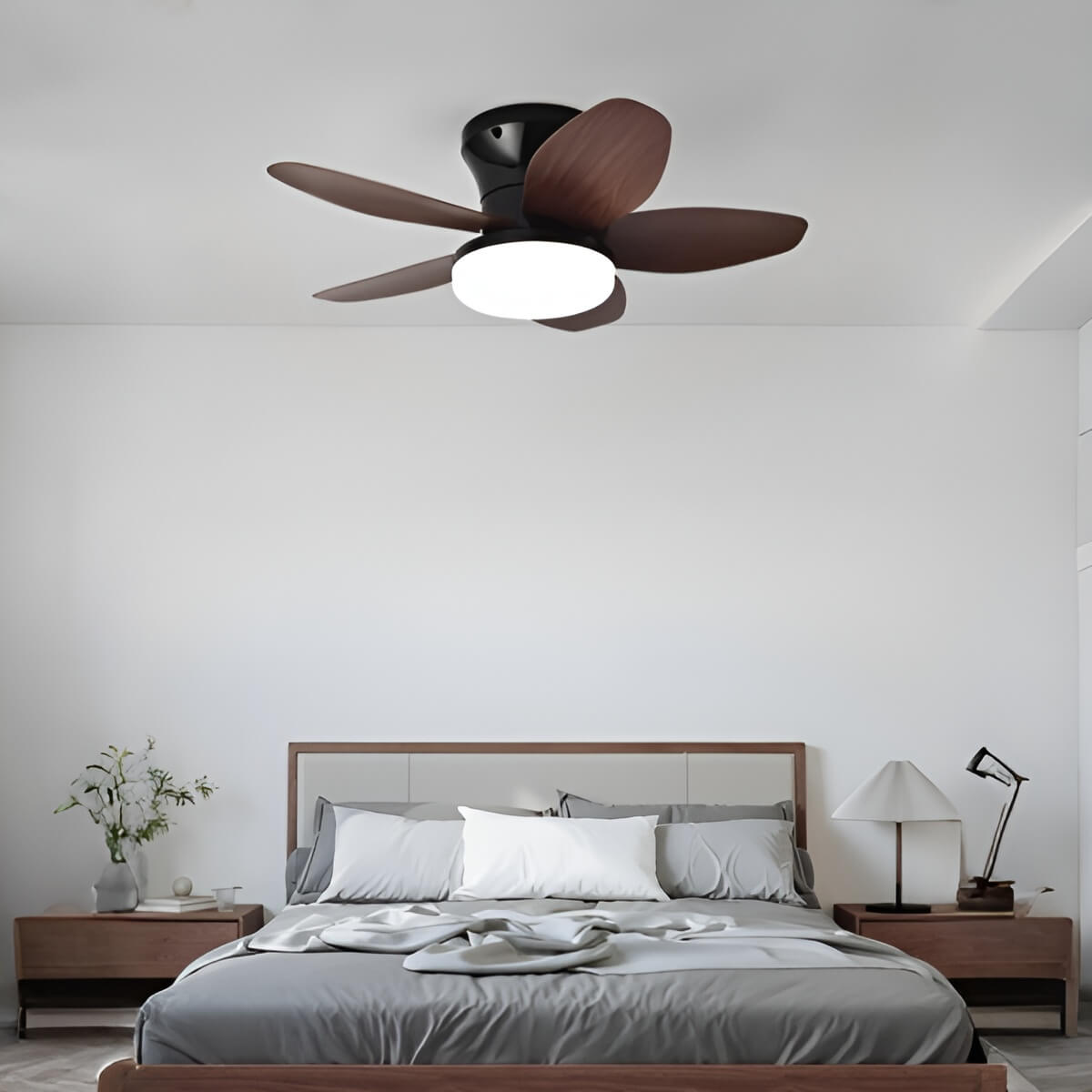 Ventilateur plafond avec lumière et télécommande moderne et minimaliste à 5 pales