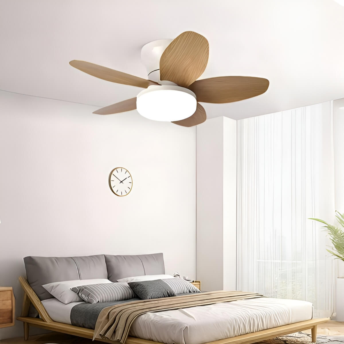 Ventilateur plafond avec lumière et télécommande moderne et minimaliste à 5 pales