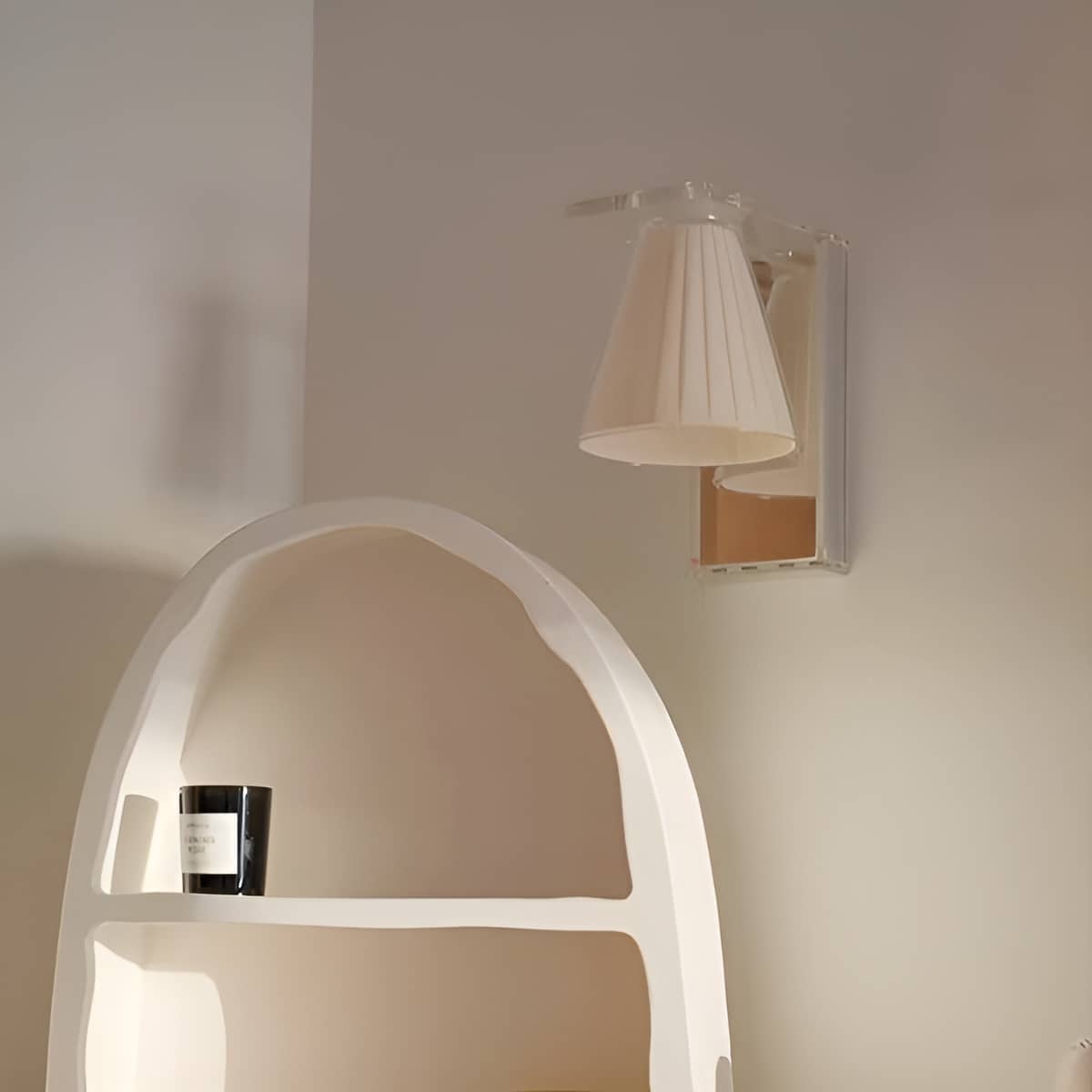 Modern Bauhaus Acrylic Decorative Wall Sconce with White Shade