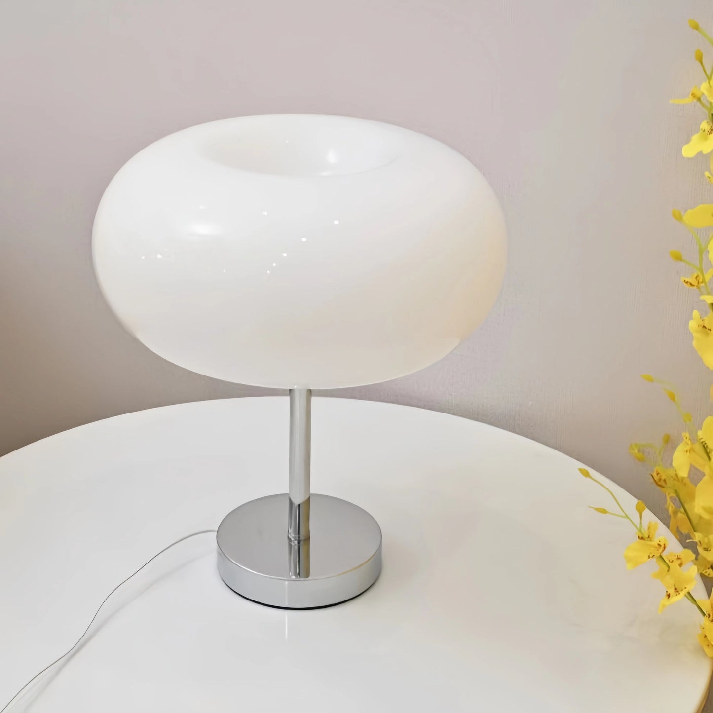 Modern Bauhaus Donut Glass Table Lamp