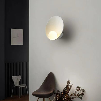 Modern Round Disc Resin Wall Lamp