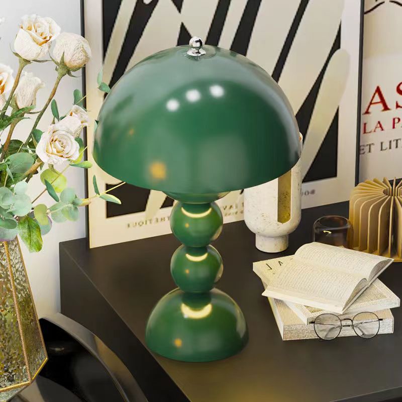 Scandinavian Design Creative Mushroom Table Lamp