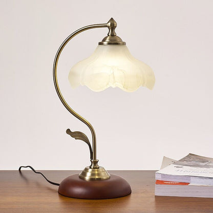 Retro Classic Flower Glass Table Lamp