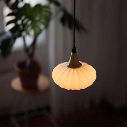 Mini Retro Moderne Pendelleuchte Messing und Glas Geriffelt