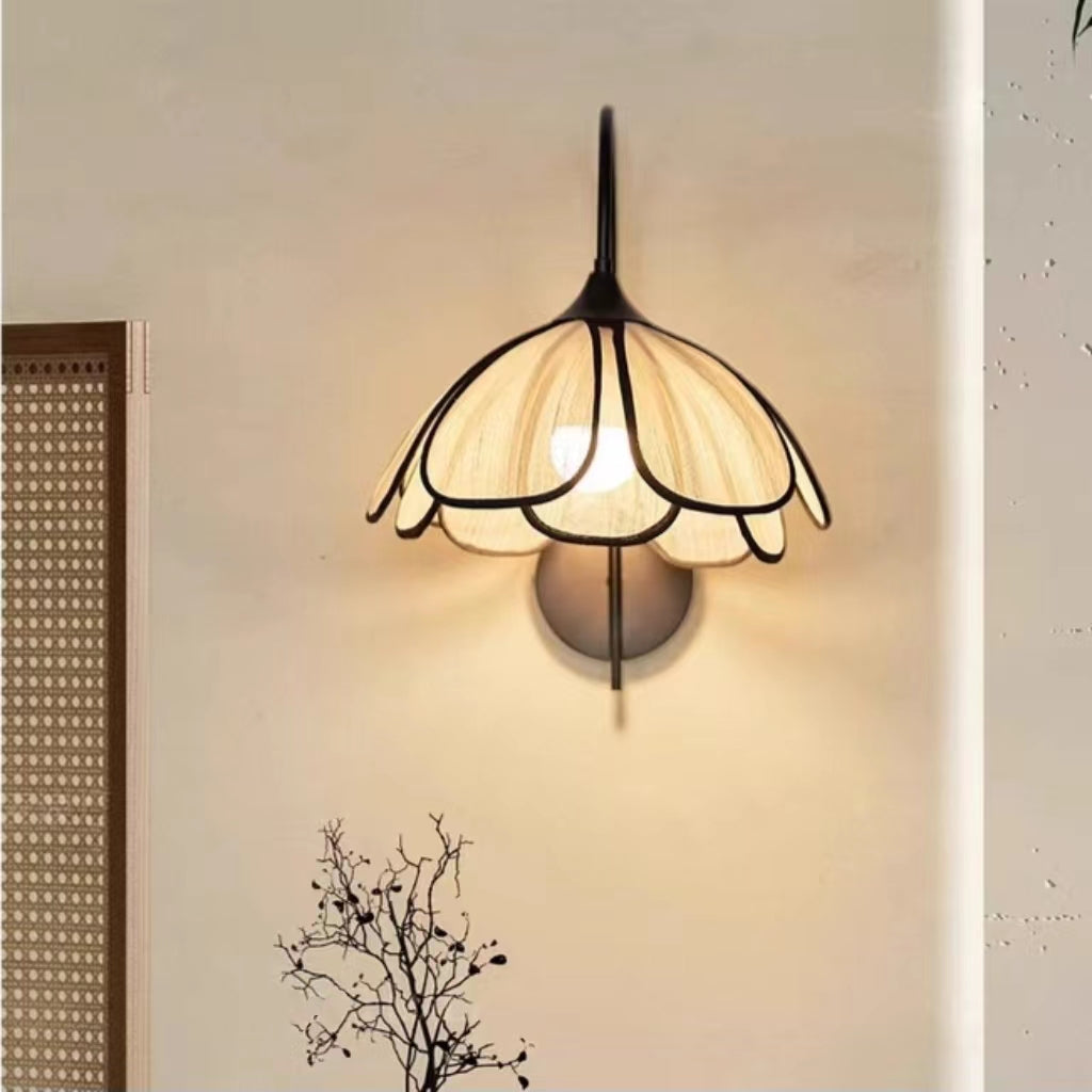 Retro Weaving Rattan Petal Wall Sconce