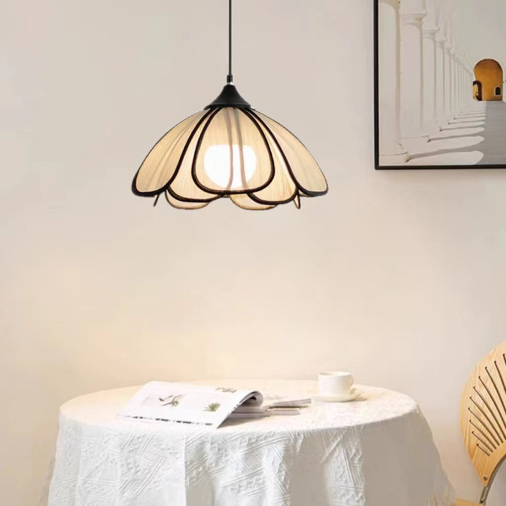 Retro Weaving Rattan Petal Pendant Lamp