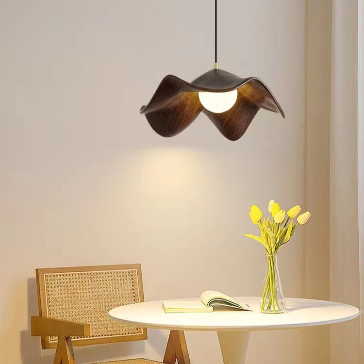 Scandinavian Lotus Leaf Resin Iron Pendant Lamp