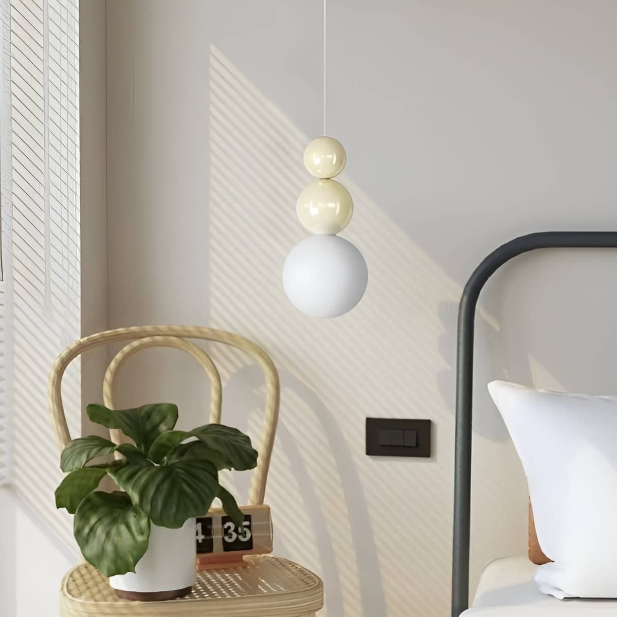 Scandinavian Stacked Ball Small Hanging Lamp