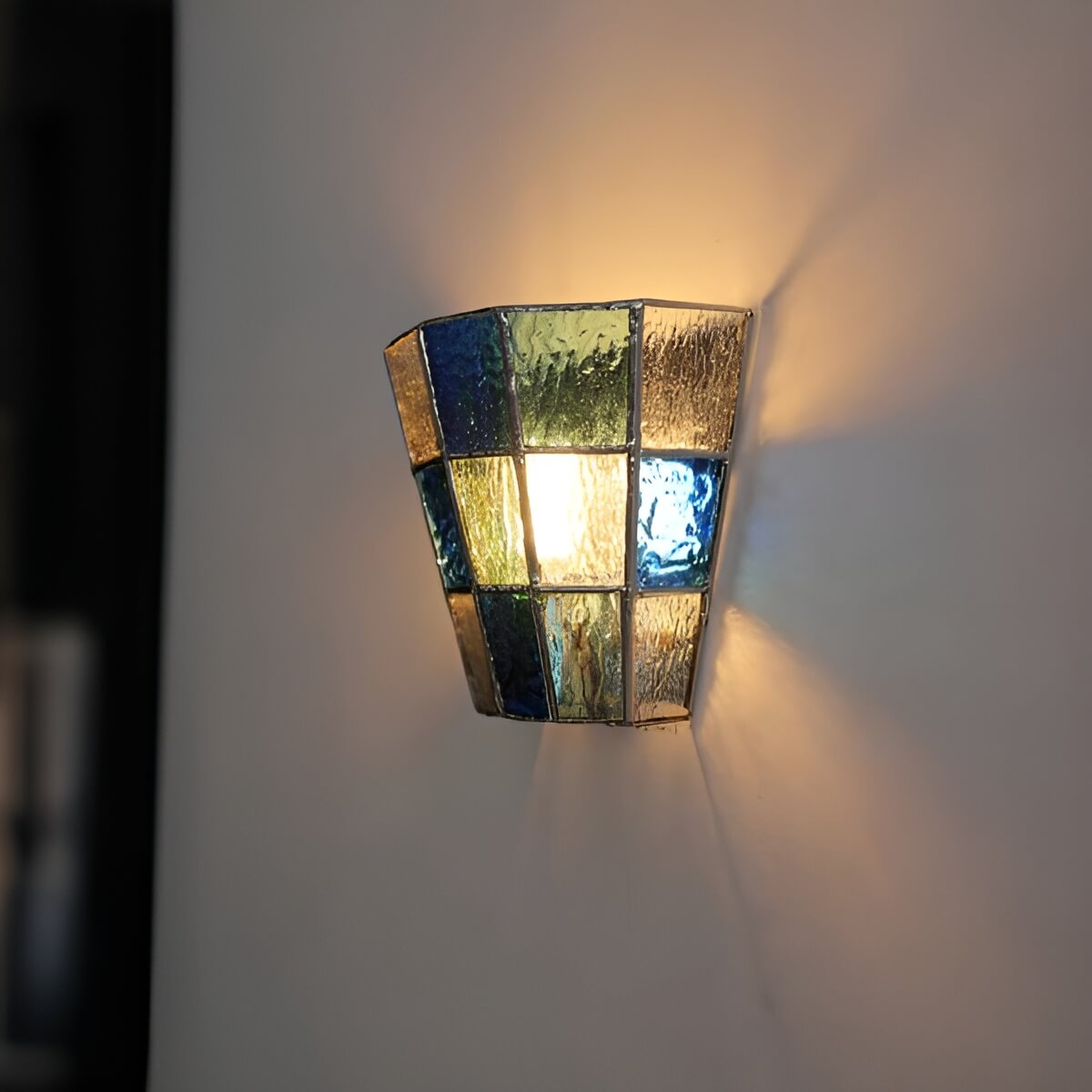 Stained Glass Half Basket Design Vintage Tiffany Wall Light