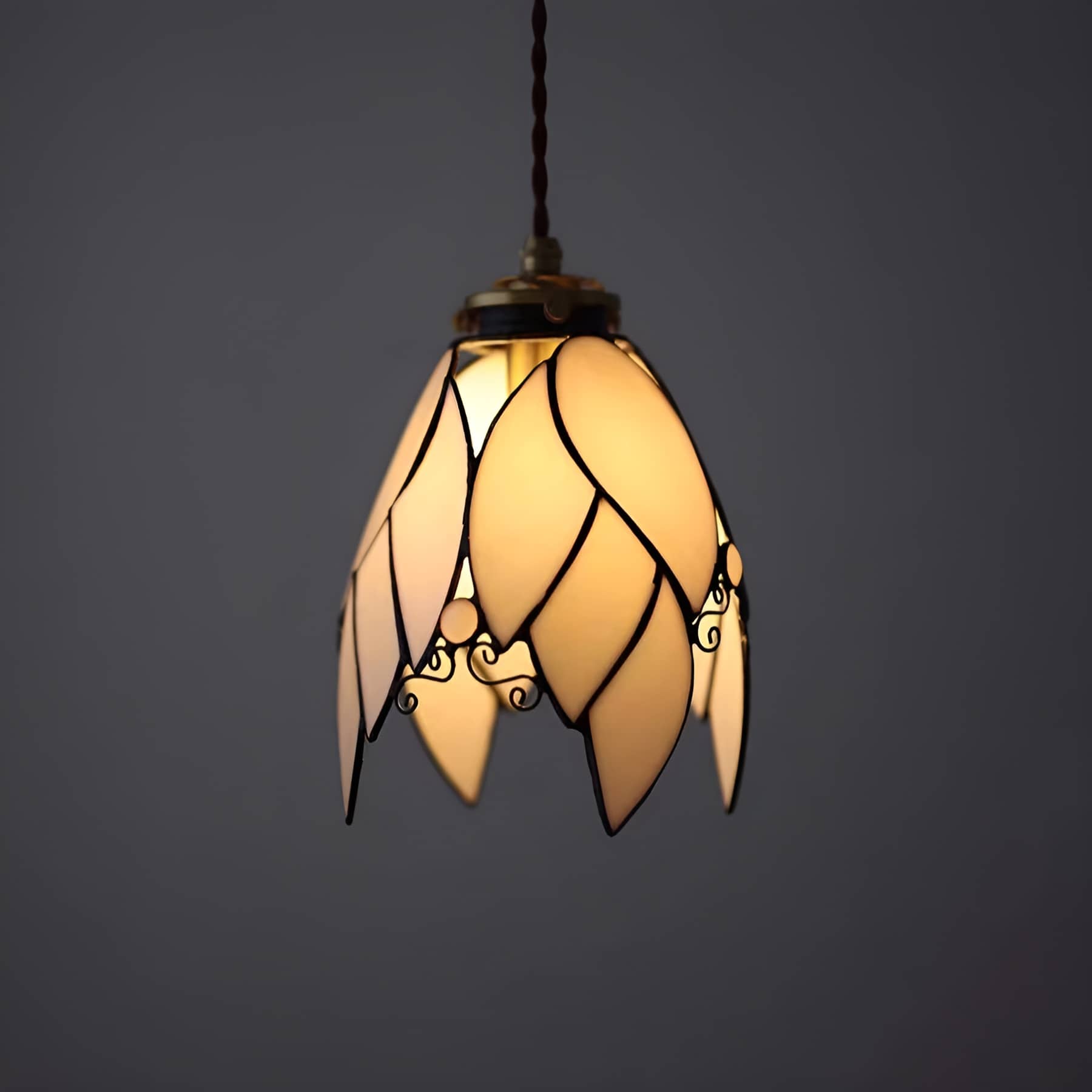 Tiffany Leaf Stained Glass Pendant Light